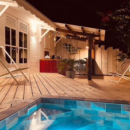 Les Coulirooms - Suite Avec Jacuzzi Et Grande Terrasse Sainte-Anne  Extérieur photo